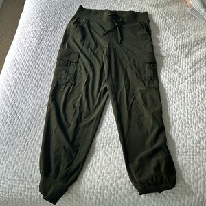 Army green athletic joggers - All in motion - size xs